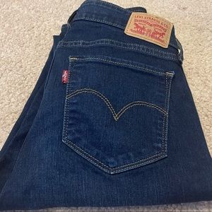 Levi’s 711 Skinny Jeans